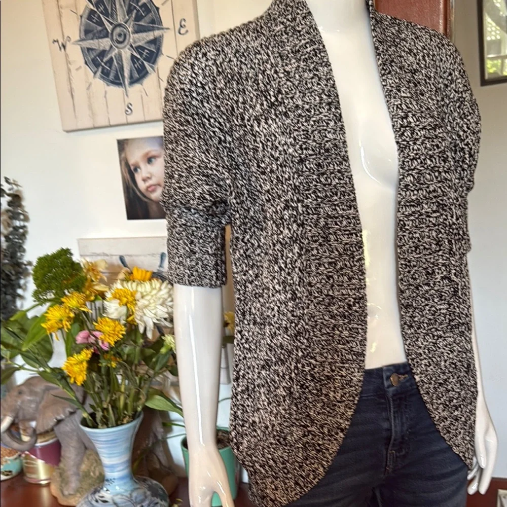 NWt northern reflections size small Women's Black and White Knit Sweater - Picture 2 of 4